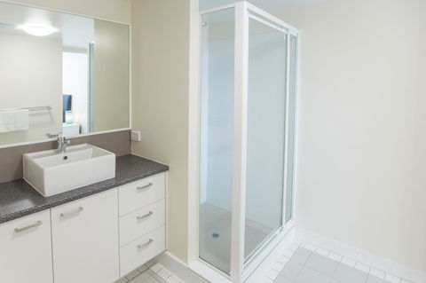 Miami Beachside Holiday Apartments - Accommodation Whitsundays 24