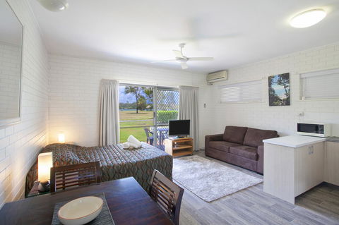 Regency Waterfront Noosa - Accommodation Whitsundays 3