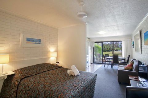 Regency Waterfront Noosa - Accommodation Whitsundays 10