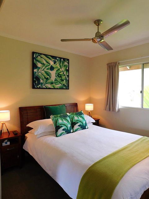 Watersons At Airlie Central Apartments - Accommodation Whitsundays 3