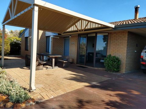 Wave Walk - Accommodation Whitsundays 3