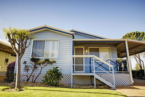 Wavecrest Village & Tourist Park - Accommodation Whitsundays 0