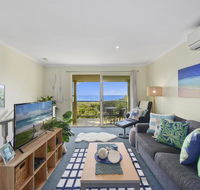 Waves at Sapphire - Accommodation Whitsundays