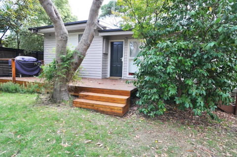 WAVES ON FLORIDA - SURF SIDE - Accommodation Whitsundays 0