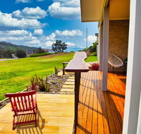 Whale Studio Apartment 1a Ocean Street - Accommodation Whitsundays