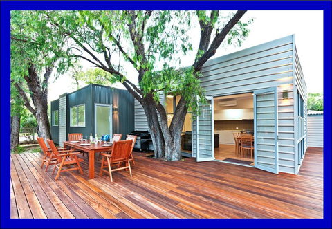 Whatmans Beach House - Accommodation Whitsundays 0