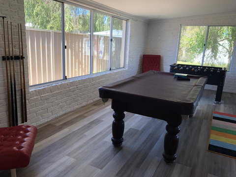 White Cottage - Accommodation Whitsundays 0