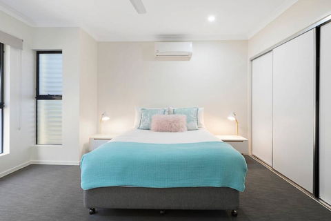 WHITSUNDAY Brand New Townhouse Close To Boardwalk - Accommodation Whitsundays 2