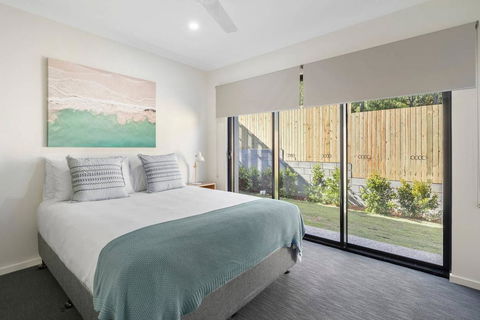 WHITSUNDAY Brand New Townhouse Close To Boardwalk - Accommodation Whitsundays 3