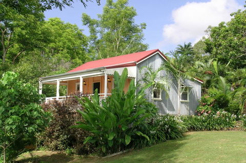 Whitsunday Cane Cutters Cottage - Accommodation Whitsundays 0