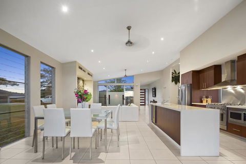 Whitsunday Views - Airlie Beach - Accommodation Whitsundays 3