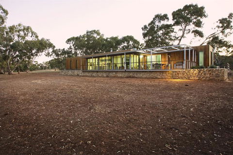 Willalooka Eco Lodge - Accommodation Whitsundays 0