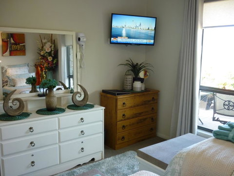 Willowbank Drive Bed & Breakfast - Accommodation Whitsundays 2