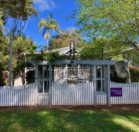 Wisteria Cottage 95 Main Western Road - Accommodation Whitsundays