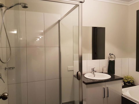 Wudinna Farm View - Accommodation Whitsundays 1