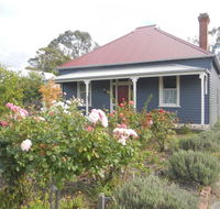 Yarram Cottage Art and Accommodation - Accommodation Whitsundays