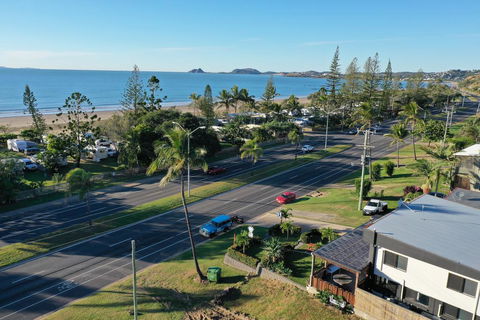 Yeppoon Beachhouse - Accommodation Whitsundays 0