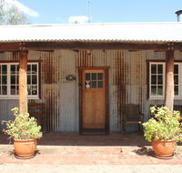 York Cottages and Burnley House - Accommodation Whitsundays