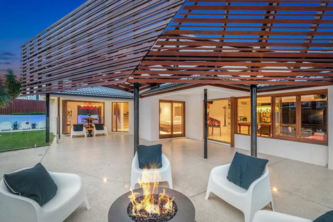 Your Luxury Escape - OneCoral - Luxury Living At Byron Bay - Accommodation Whitsundays 0