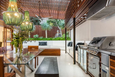 Your Luxury Escape - OneCoral - Luxury Living At Byron Bay - Accommodation Whitsundays 2