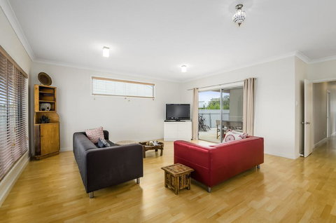 Zaahira House - Accommodation Whitsundays 2