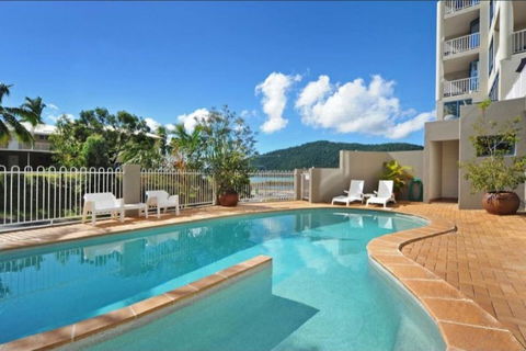 AirliediseNO Hills5min Walk 2 Port Of Airlie/Ferry TerminalWiFiNetflix - Accommodation Whitsundays 2