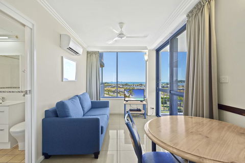 AirliediseNO Hills5min Walk 2 Port Of Airlie/Ferry TerminalWiFiNetflix - Accommodation Whitsundays 3