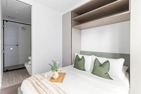 A 2BR Apt Near Melbourne Central & QV Market - Accommodation Whitsundays 1