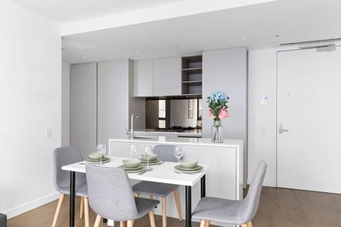 A 2BR Apt Near Melbourne Central & QV Market - Accommodation Whitsundays 4