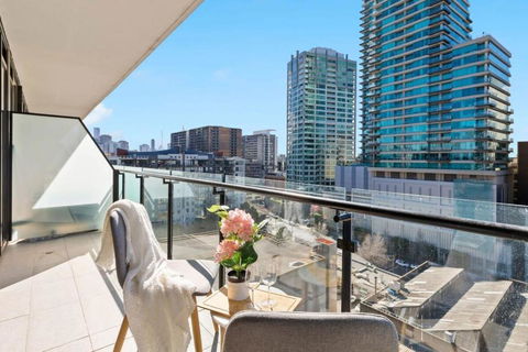 A 2BR Apt Near Shrine Of Remembrance FREE Parking - Accommodation Whitsundays 0