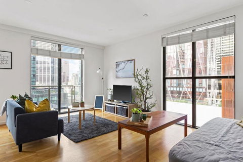 A 2BR Loft Near Melbourne Central FREE Parking - Accommodation Whitsundays 1