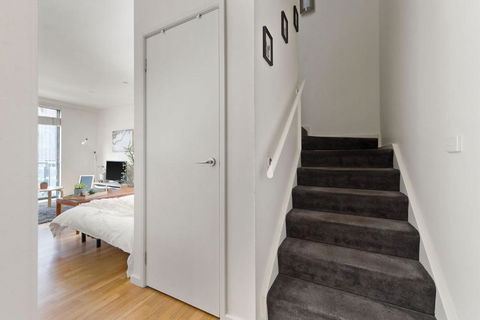 A 2BR Loft Near Melbourne Central FREE Parking - Accommodation Whitsundays 3
