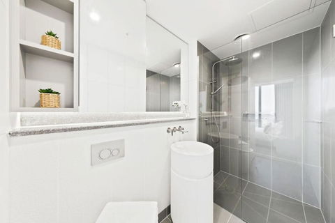 A 3BR Apt Next To Melbourne Central FREE Parking - Accommodation Whitsundays 3