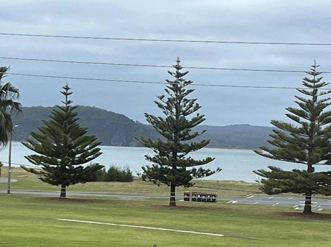 A Beach Front Apartment - Accommodation Whitsundays 1