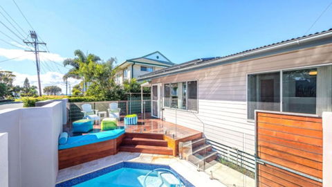 A Beachside Beauty With Pool - Accommodation Whitsundays 1
