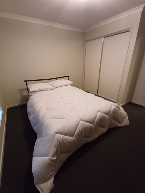 A Beautiful And Spacious Home - Accommodation Whitsundays 3