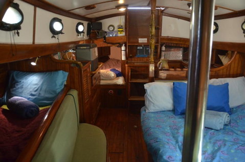 A Boat In The Grampians - Accommodation Whitsundays 3