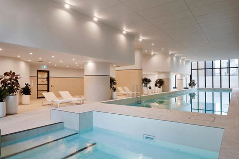 A Chic 2BR Apt Right Next To Melbourne Central - Accommodation Whitsundays 2