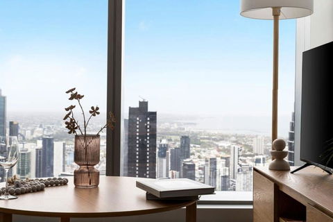 A Chic 2BR Apt With Panoramic Views FREE Parking - Accommodation Whitsundays 0