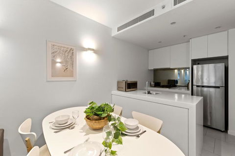 A Chic & Comfy 2BR Apt Near Federation Square - Accommodation Whitsundays 2