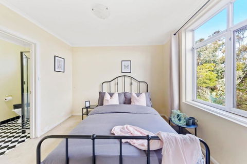 A Comfy & Cozy Apt In Clifton Hill FREE Parking - Accommodation Whitsundays 0
