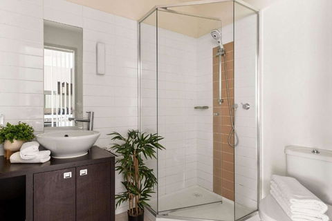 A Cozy & Modern Apt Near To Flemington Races - Accommodation Whitsundays 4