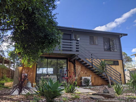 A Home Away From Home - Accommodation Whitsundays 0