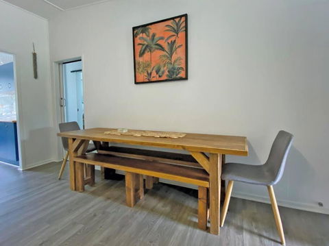 A LITTLE GREY SHACK - Accommodation Whitsundays 2