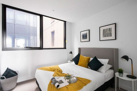 A Lux & Cozy 2BR Apt In The Heart Of Chapel Street - Accommodation Whitsundays 2