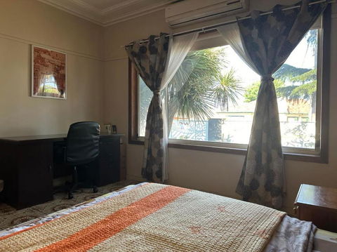 A Nice And Spacious Room In Sunshine - Accommodation Whitsundays 1