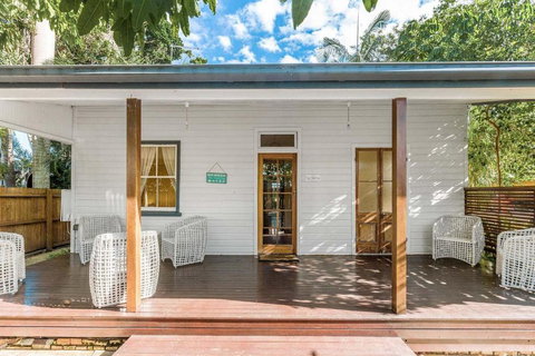 A Perfect Stay - Starr Cottage - Accommodation Whitsundays 2