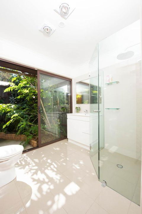 A Suite Spot In The Hills - Accommodation Whitsundays 2