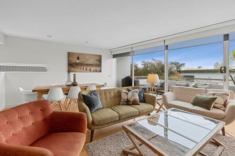 A Touch Of Class - Accommodation Whitsundays 1
