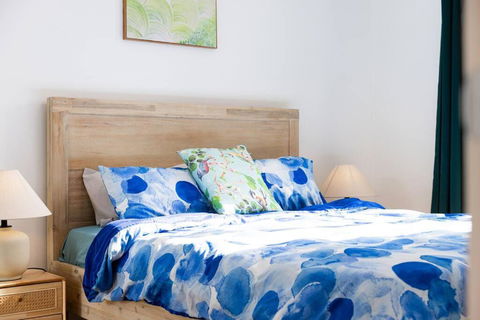 A Wabi-Sabi Style Apartment At City - Accommodation Whitsundays 2